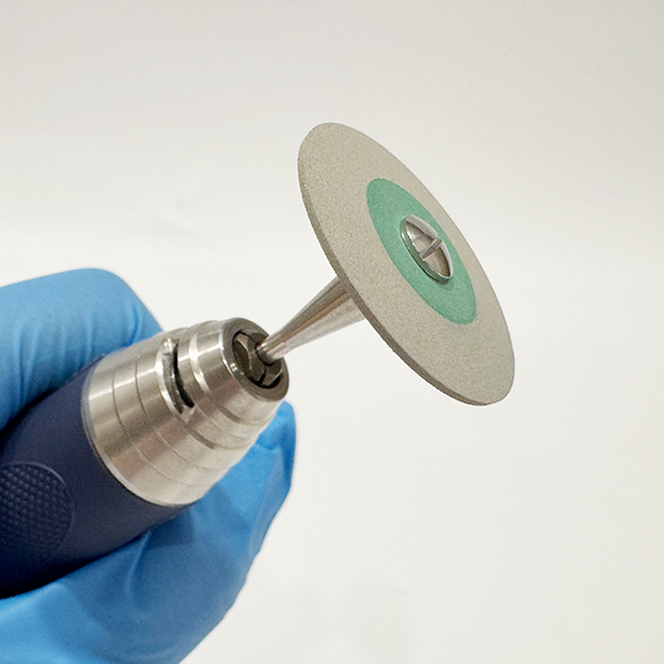 Rubber Diamond Universal Polisher Medium for Precious Metal,Porcelain,Alloys（RDD2620M）